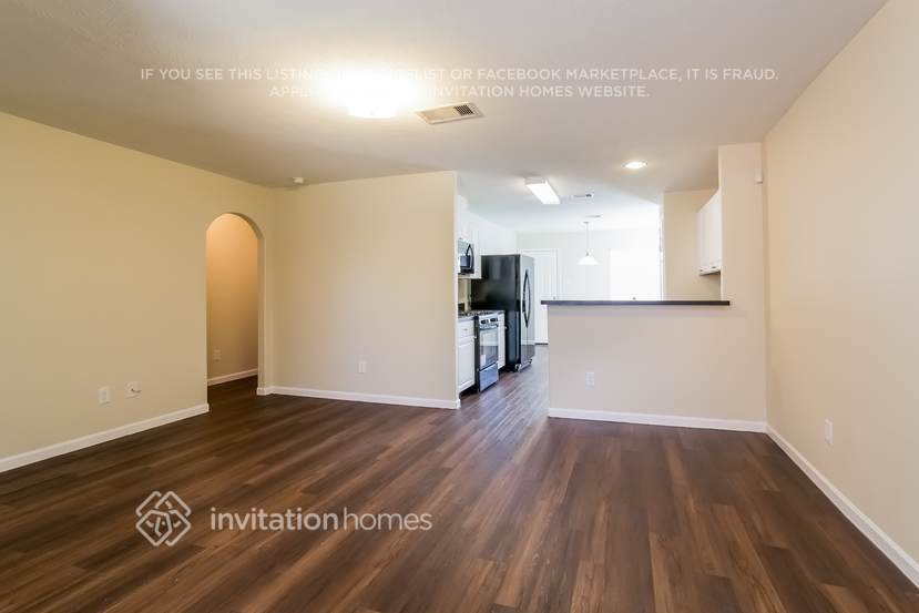 Building Photo - 8606 Chaletford Dr