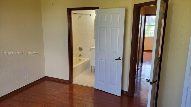 Building Photo - 715 SW 148th Ave