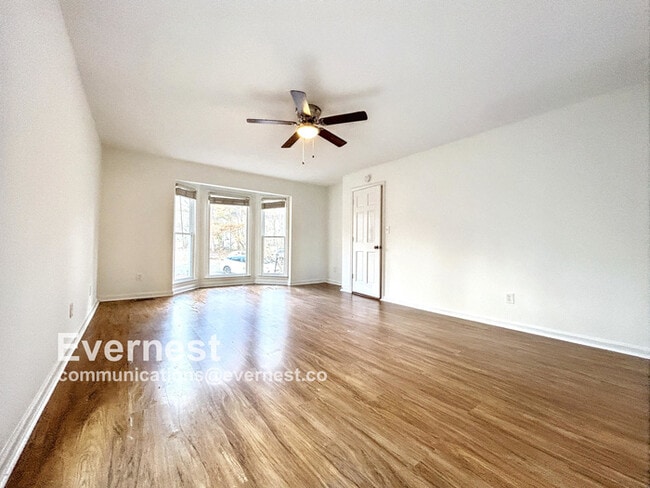 Building Photo - 405 Revere Ct