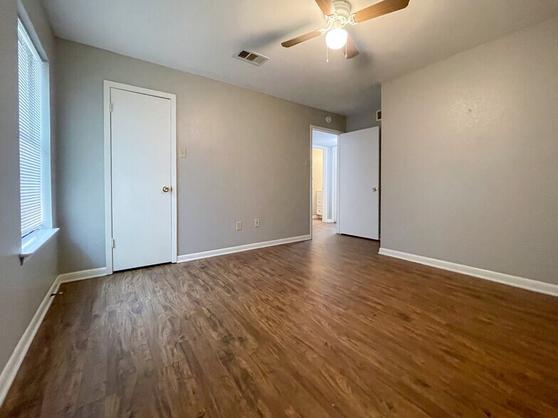 Building Photo - 3124 McFerrin Ave