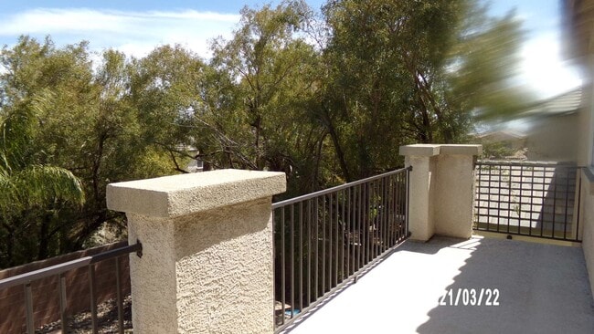 Building Photo - VISTA VERDE AT SUMMERLIN 3bd 2.5 bth WITH PRIVATE POOL & SPA