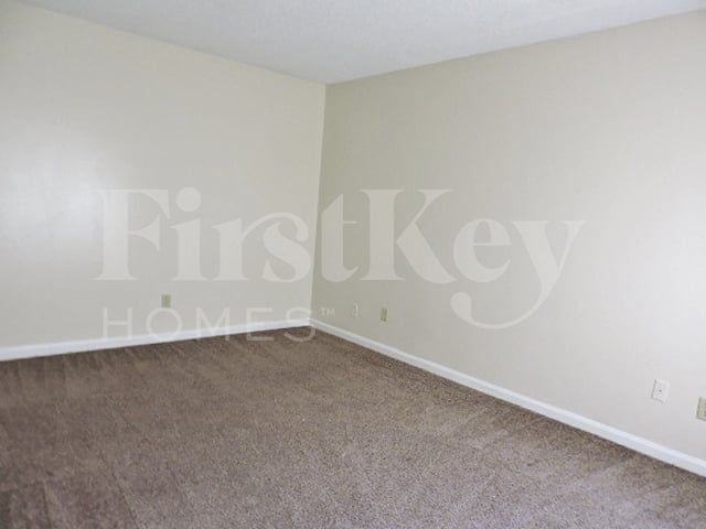 Building Photo - 4571 Blue Willow Rd