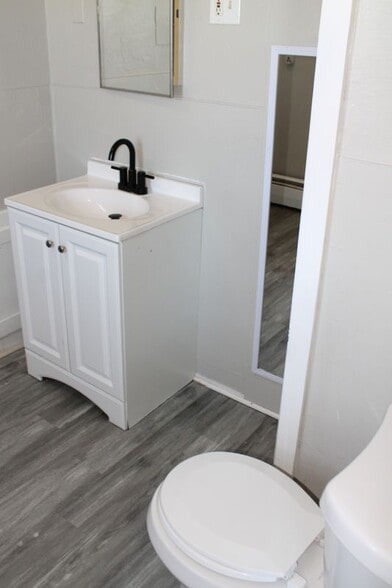 Building Photo - 20 Bellevue St