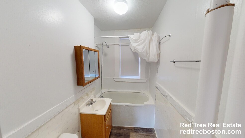 Building Photo - 1175 Boylston St