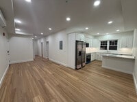 Building Photo - 124 Abbott St