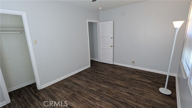 Building Photo - 8801 Valley View St