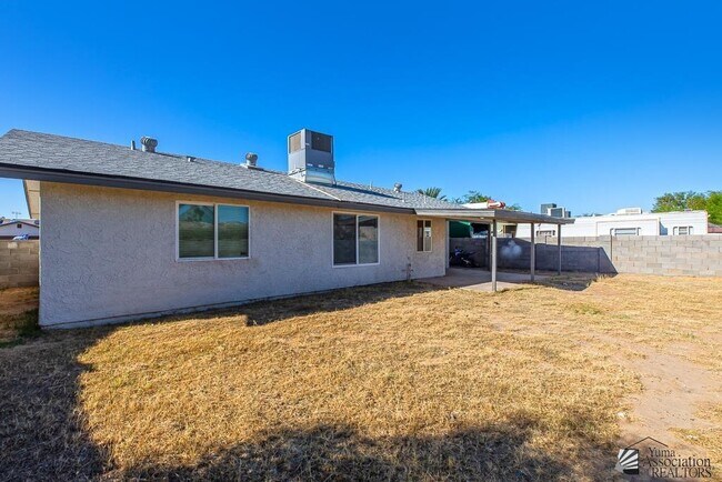 Building Photo - 2829 S 17th Ave