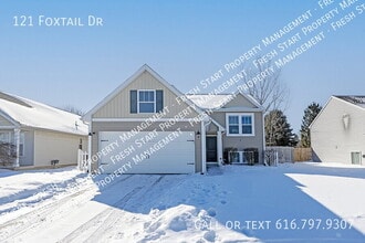Building Photo - 121 Foxtail Dr