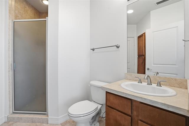 Building Photo - 500 Throckmorton St