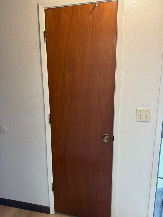 Building Photo - 765 Pope Dr