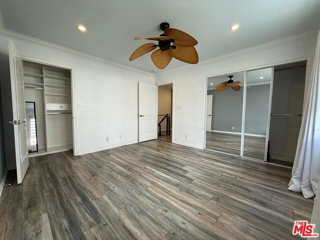 Building Photo - 1043 Thompson Ave