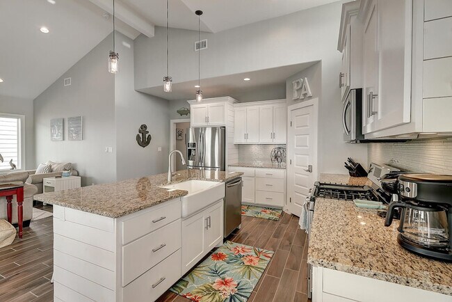 Building Photo - 409 Paradise Pointe Dr