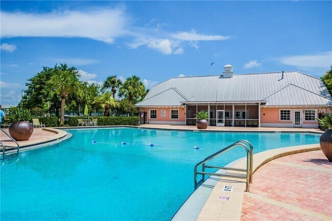 Building Photo - 5111 Coquina Key Dr SE