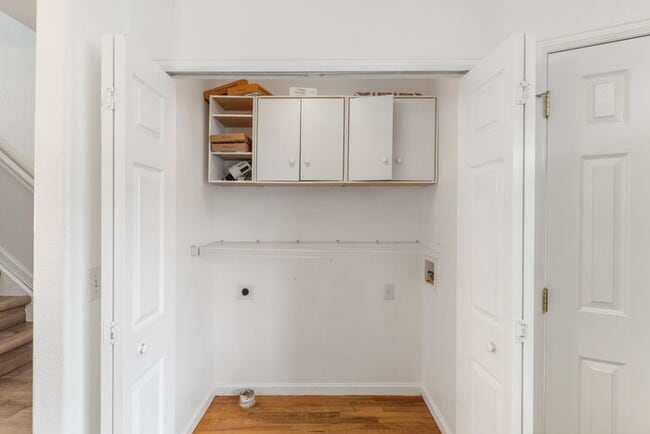 Building Photo - Beautiful 2 beds 2.5 baths in Brighton!
