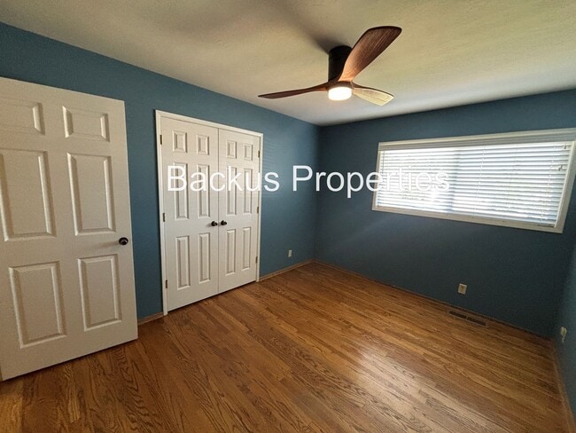 Building Photo - Wonderful four-bedroom corner lot home in South Salinas