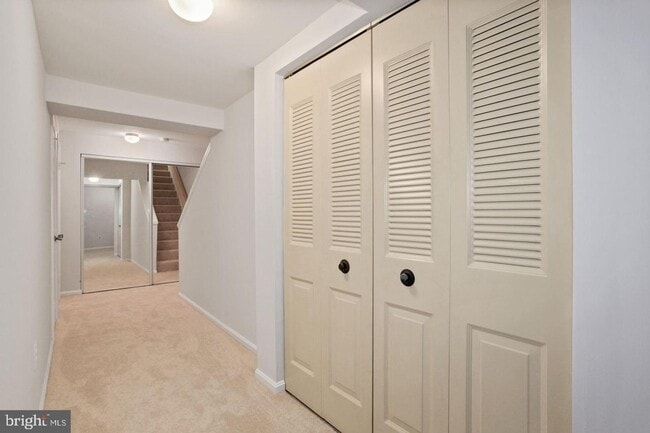 Building Photo - Townhome in Pinecrest