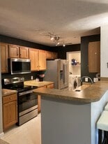 Building Photo - 14829 Lenox Dr