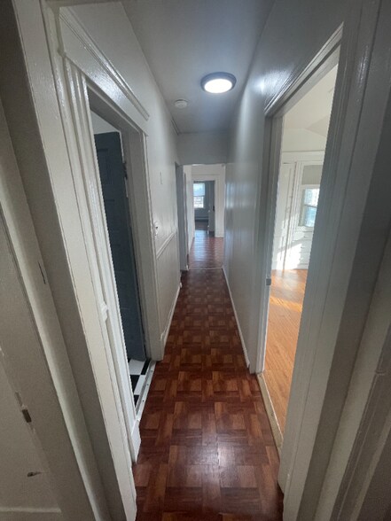 Building Photo - 26 Ames St