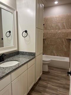 Building Photo - 3004 Promenade Dr