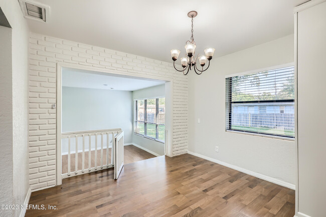 Building Photo - 6371 Sauterne Dr