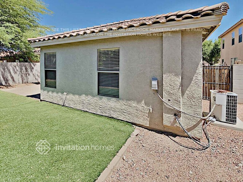 Building Photo - 203 E Valley View Dr
