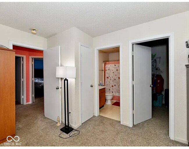 Building Photo - 5302 Cliff Ridge Dr
