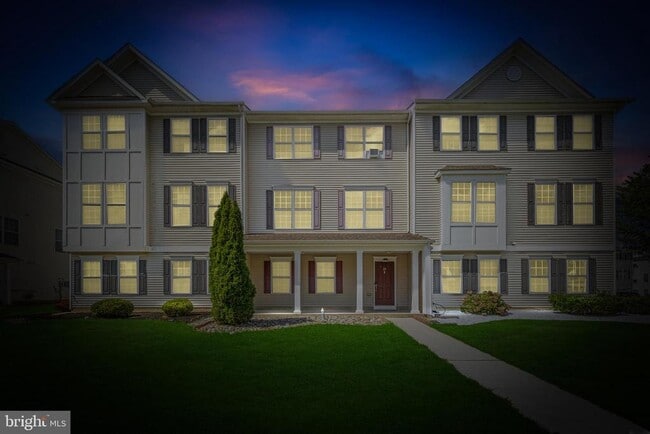 Building Photo - 29 Mountie Ln