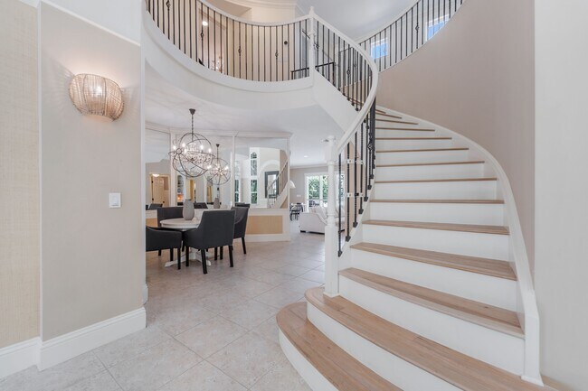 Building Photo - 5235 SW 171st Ave