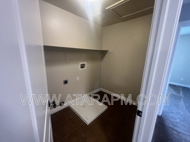 Building Photo - 13571 S Buckeye View Way