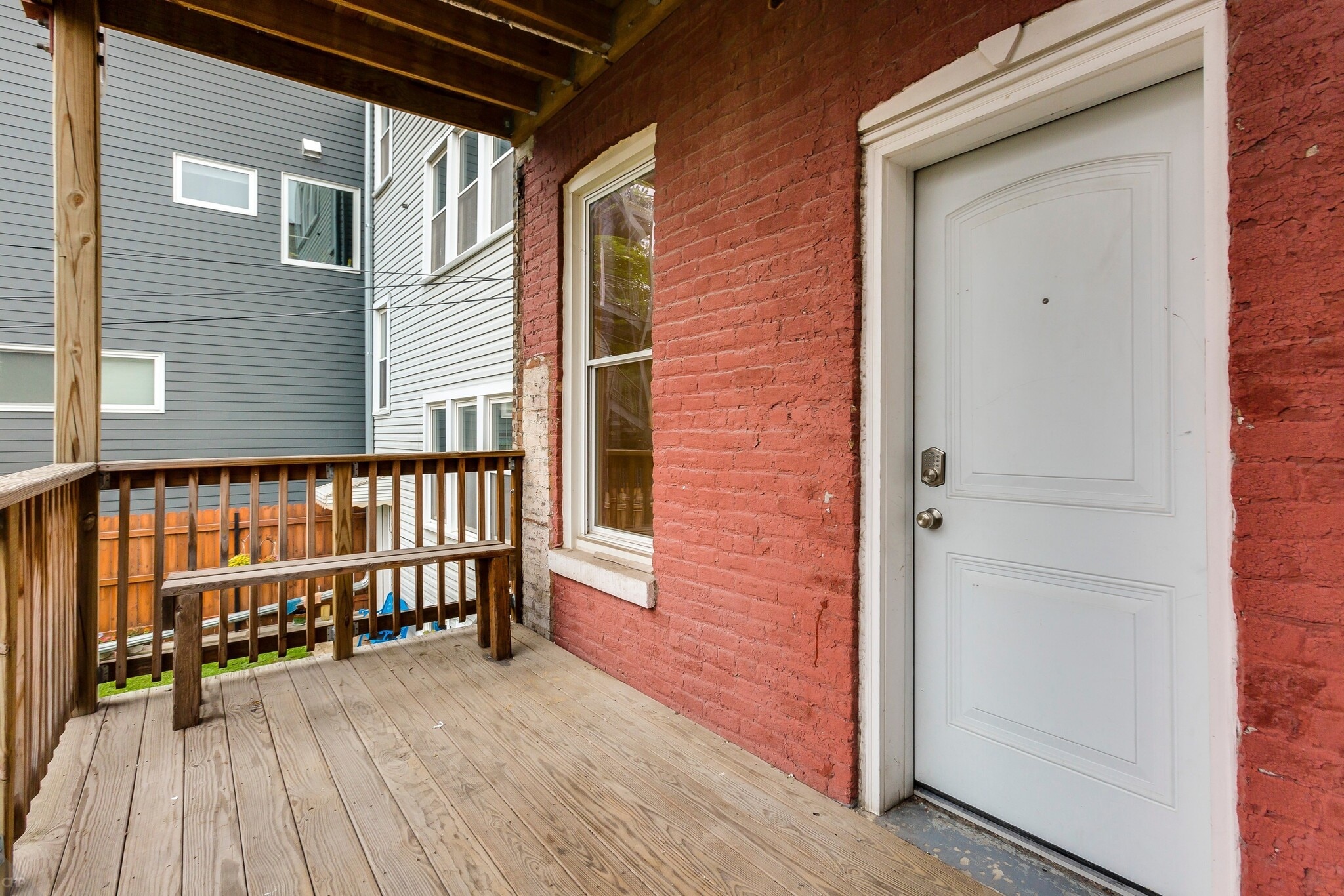 Building Photo - 2041 W Rice St
