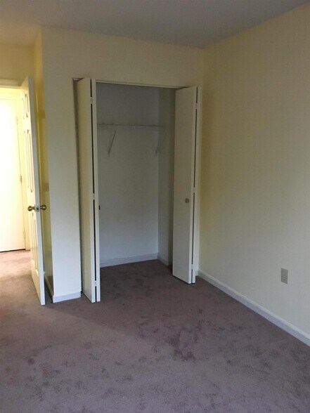 Building Photo - 620 Boston Ave