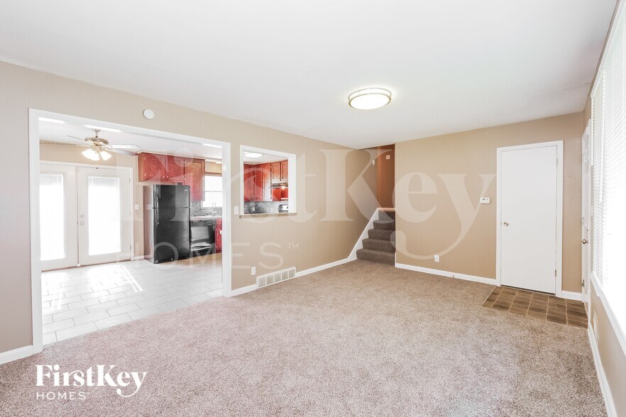 Building Photo - 4837 Overton Ave