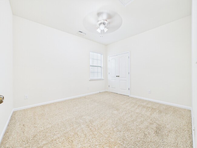 Building Photo - 1249 Reflection Ave NW