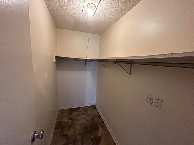 Building Photo - 3609-E-65 Juneau Rd