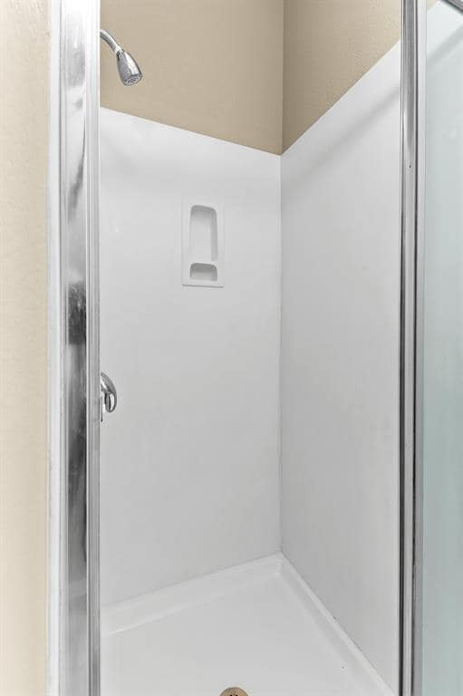 Building Photo - 208 Pecanwood S