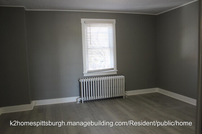 Building Photo - 198 St Joseph St
