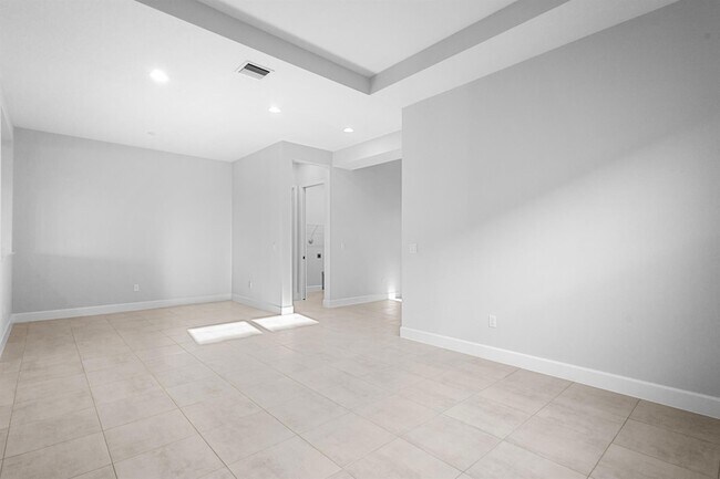 Building Photo - 14208 Lacebark Ln