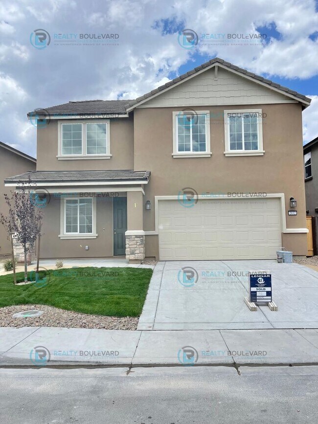 Building Photo - 2367 sq ft, 4 bedrooms, 2.5 bathrooms, 2 c...