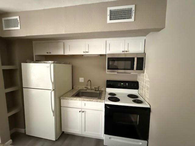 Building Photo - 5010 Bowser Ave