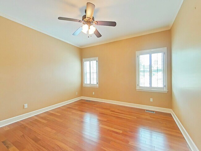 Building Photo - 732 Magruder Ct