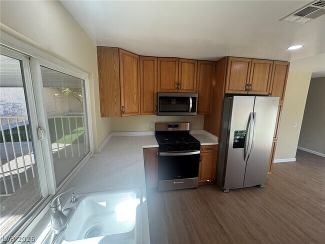 Building Photo - 4171 Victoria St