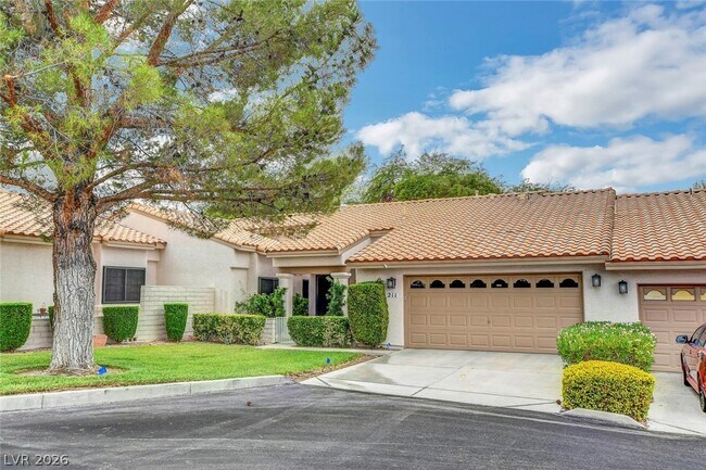 Building Photo - 211 Garfield Dr