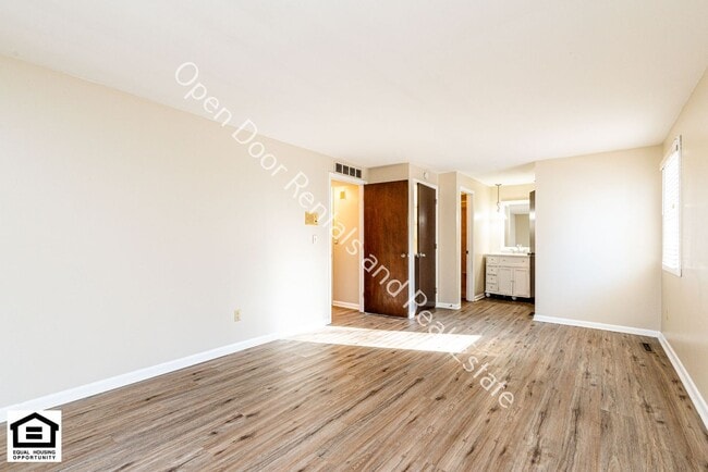 Building Photo - 10512 Brandywine Dr