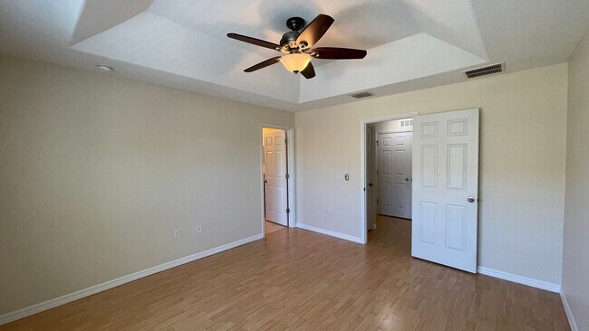 Building Photo - 9484 Strongbark Ln