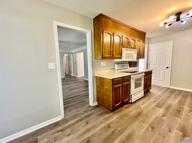 Building Photo - 7520 SW Clubfield Dr