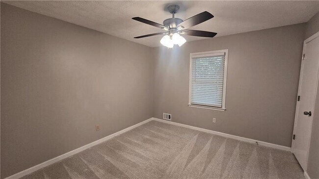 Building Photo - 103 Westland Ct