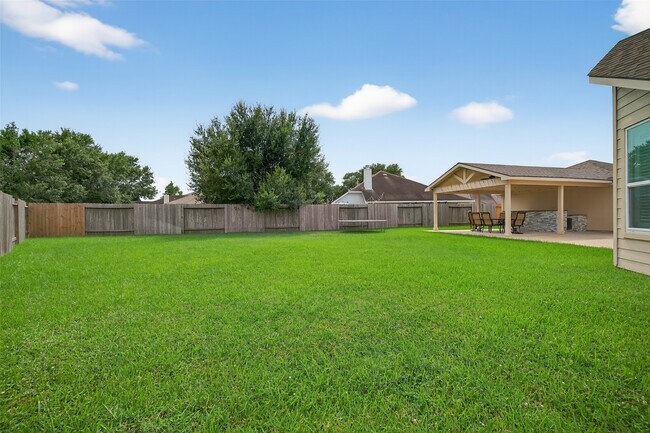 Building Photo - 7203 Thornmeadow Ln