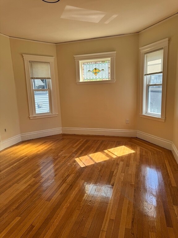 Building Photo - 474 Talbot Ave