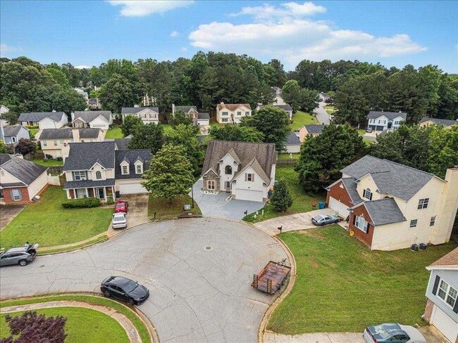 Building Photo - 3042 Oak Vista Way SW