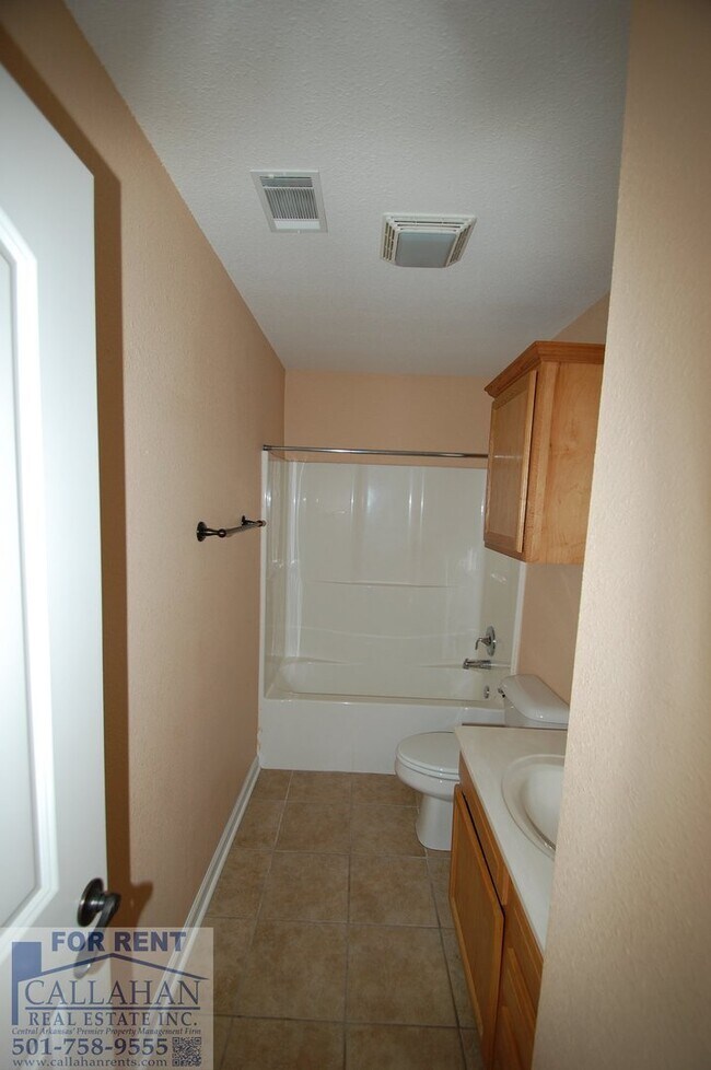 Building Photo - Jacksonville 3 Bedroom